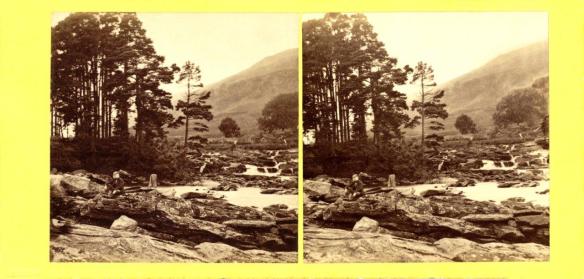 227 - Moffat - Macnabs burial place Killin.jpg